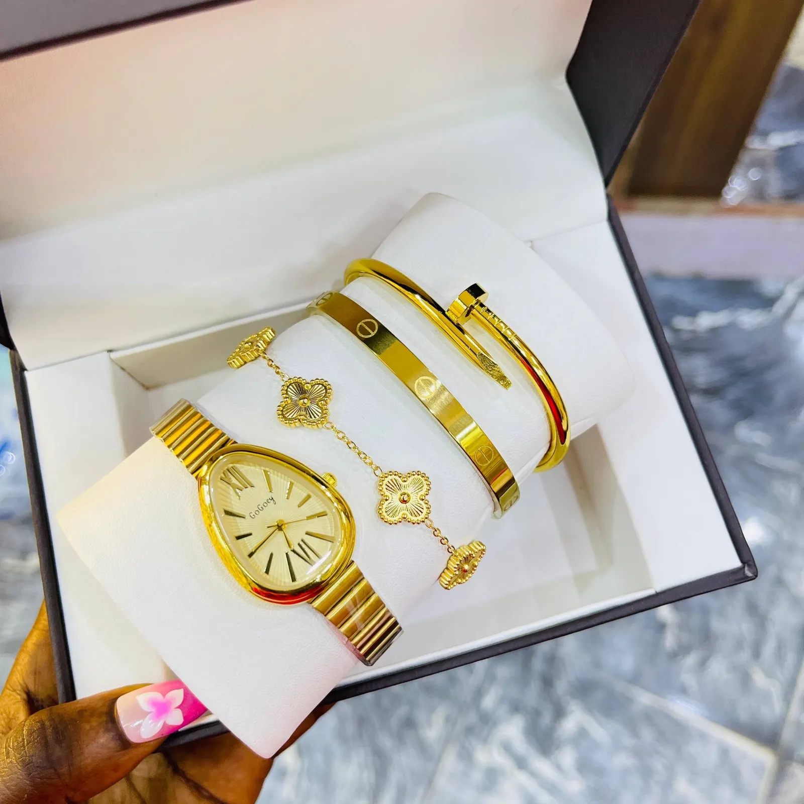 Luxe Watch Stack, photo 8