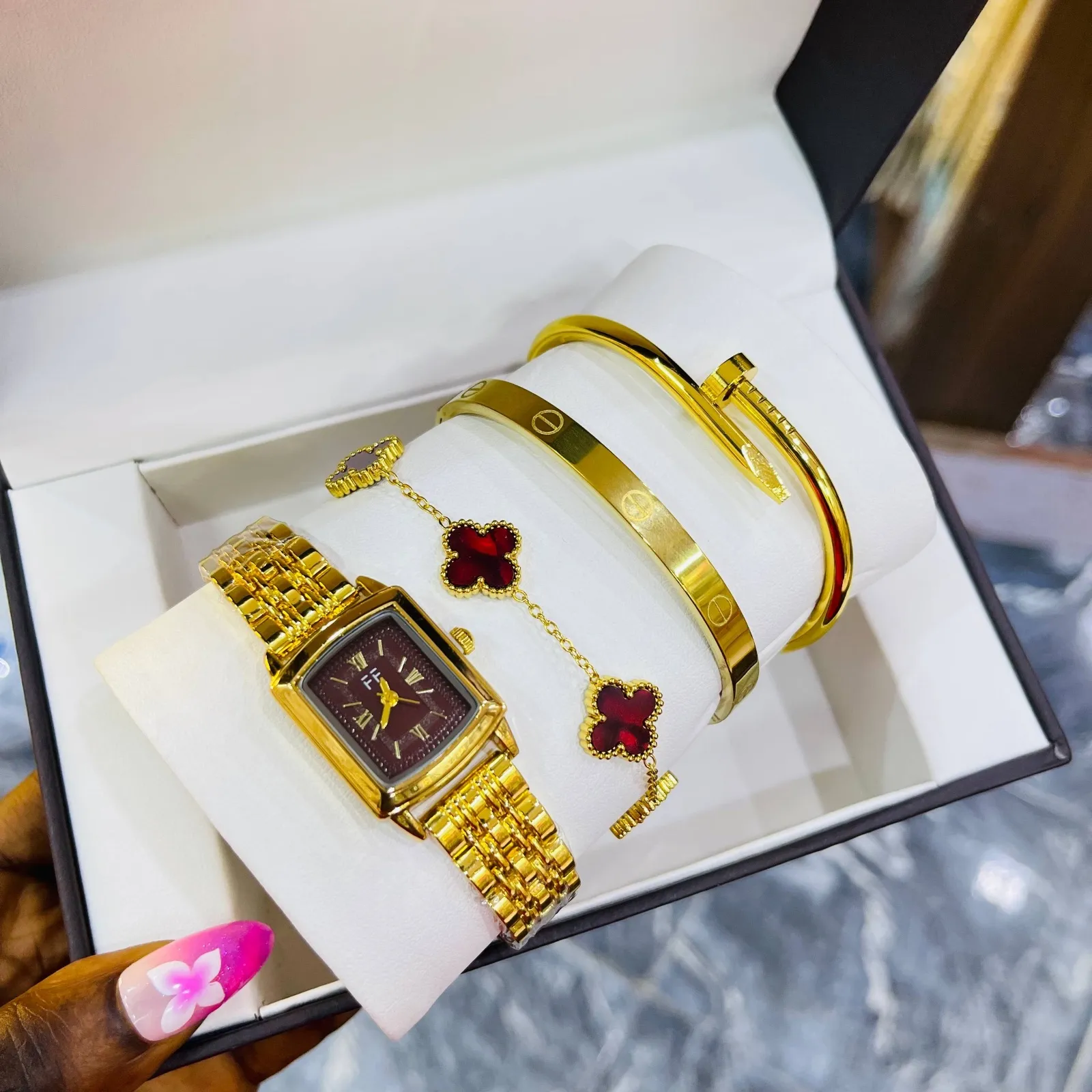Luxe Watch Stack, photo 9